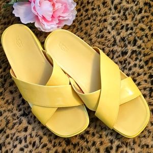 UGG Emily Patent Leather Slide Sz. 9